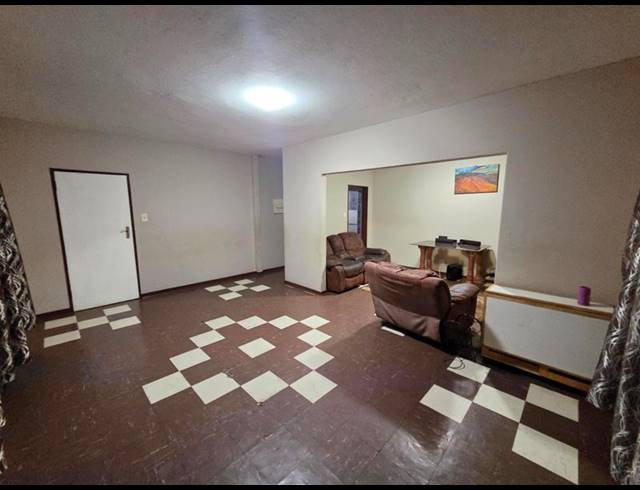 3 BEDROOM PROPERTY TO RENT IN LAUDIUM